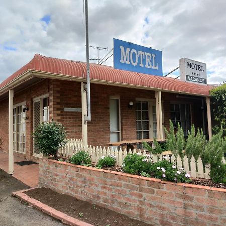 Yarragon Motel מראה חיצוני תמונה