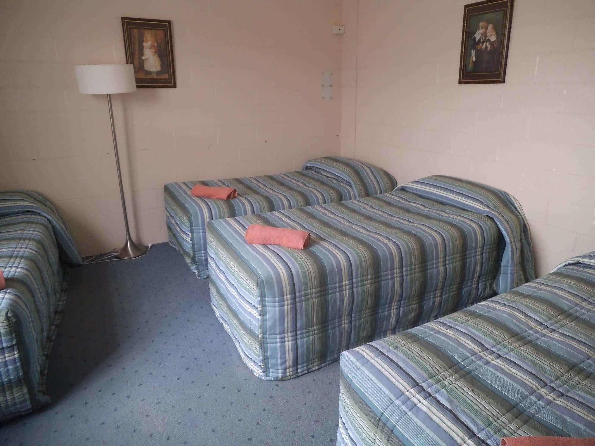 Yarragon Motel מראה חיצוני תמונה