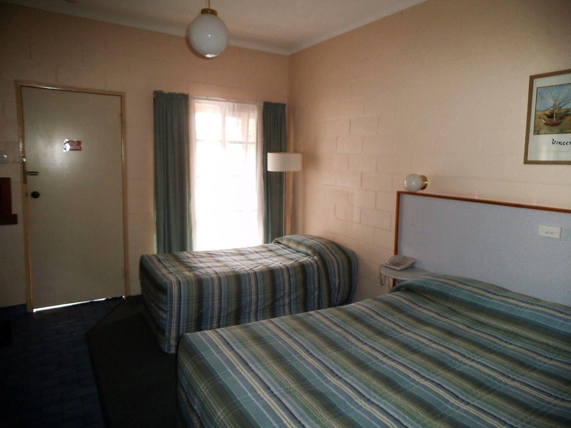Yarragon Motel מראה חיצוני תמונה